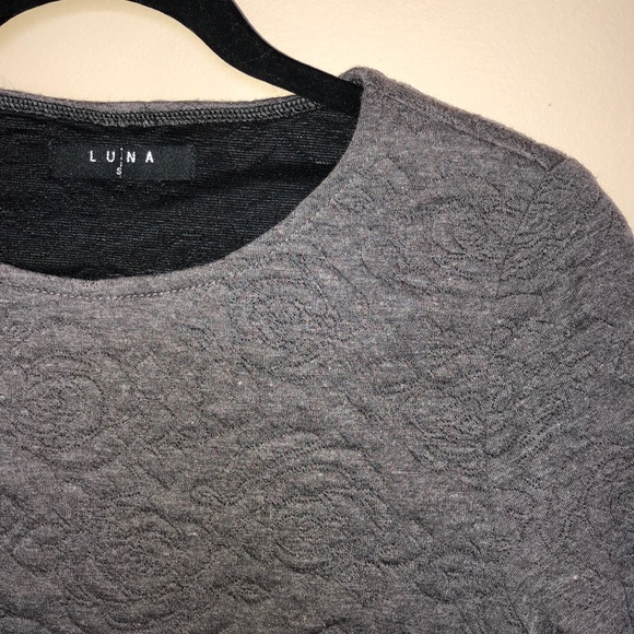 Top - Picture 2 of 6